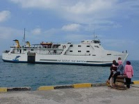 Kapal putih Km_Dharma_Fery_2 Kapal putih Km_Dharma_Fery_2